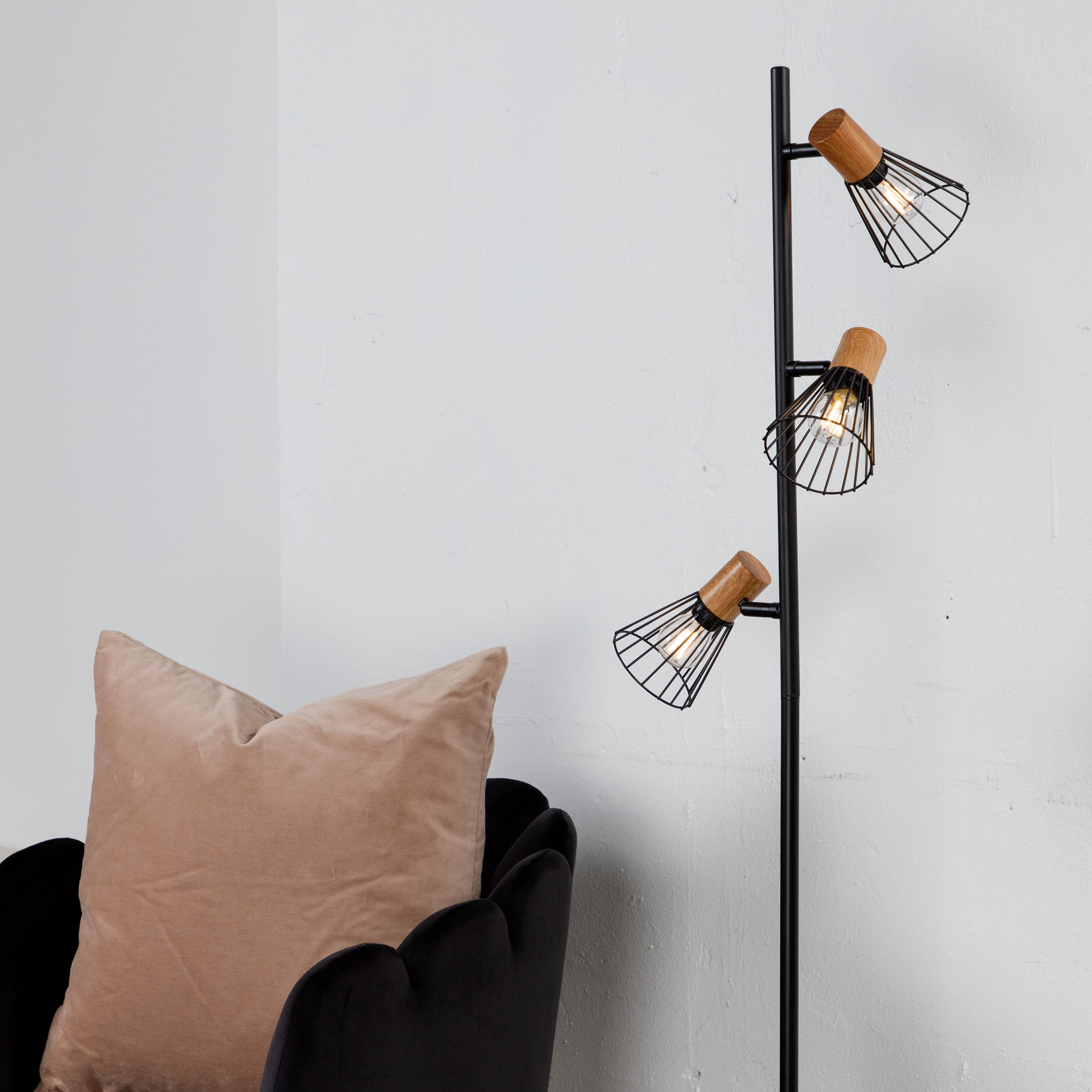 Golvlampa Venture Home Atticus 3L