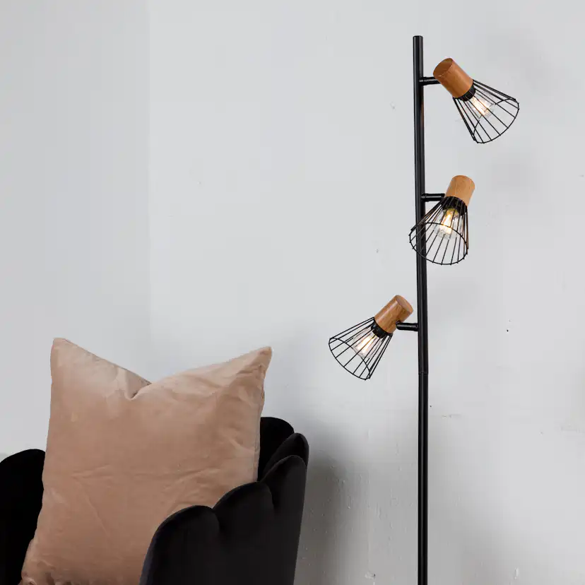 Golvlampa Venture Home Atticus 3L