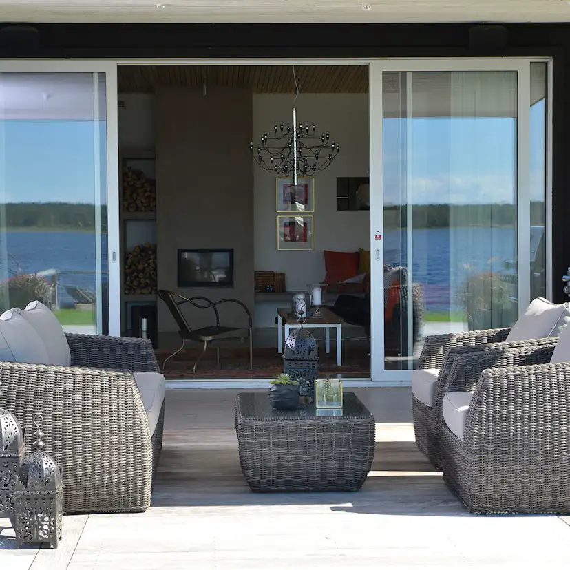 Bord Hillerstorp Tara Utomhus