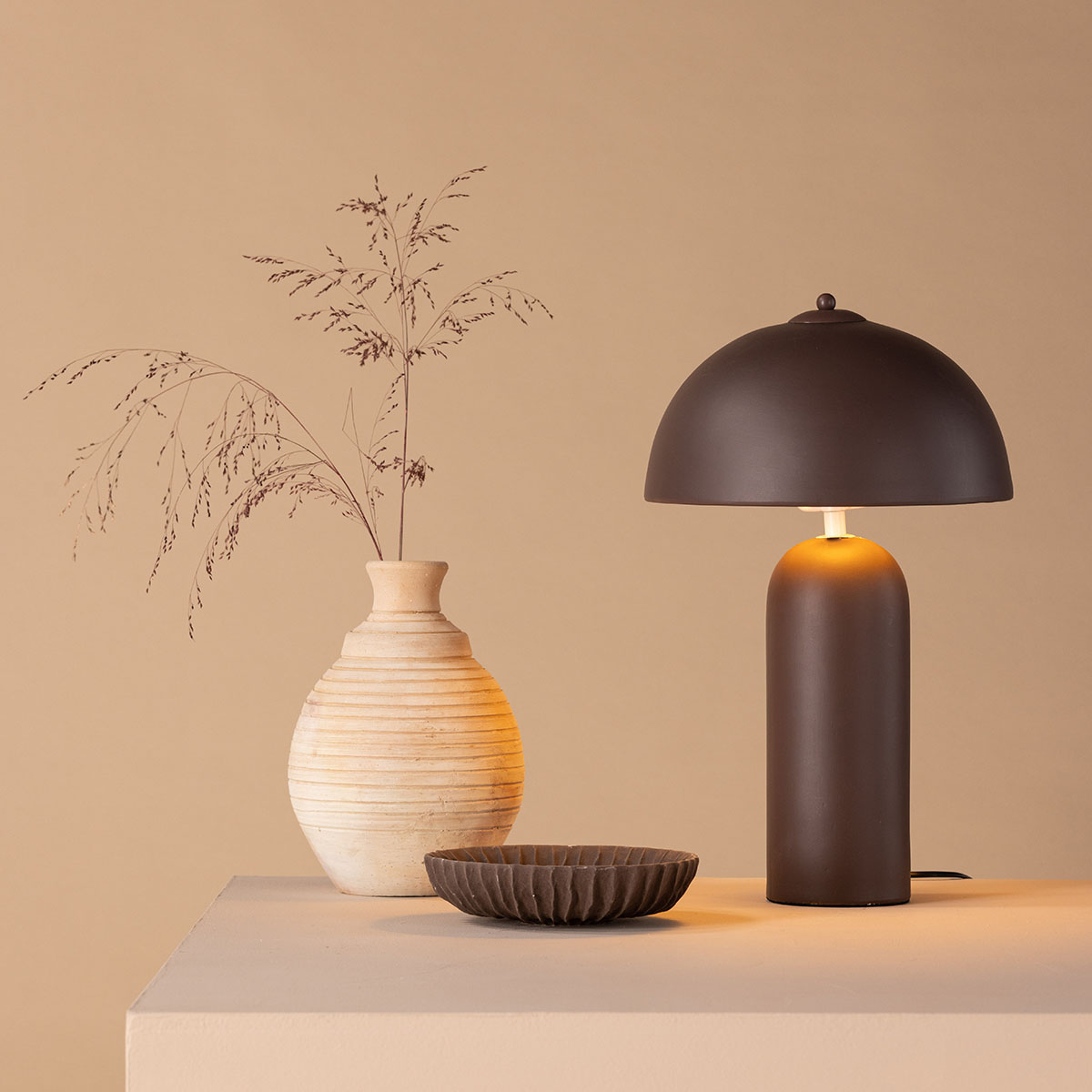 Bordslampa Venture Home Corello Beige Spraystone Design
