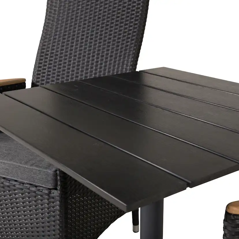 Cafégrupp Venture Home Canucks med 2 Pishi Matstolar