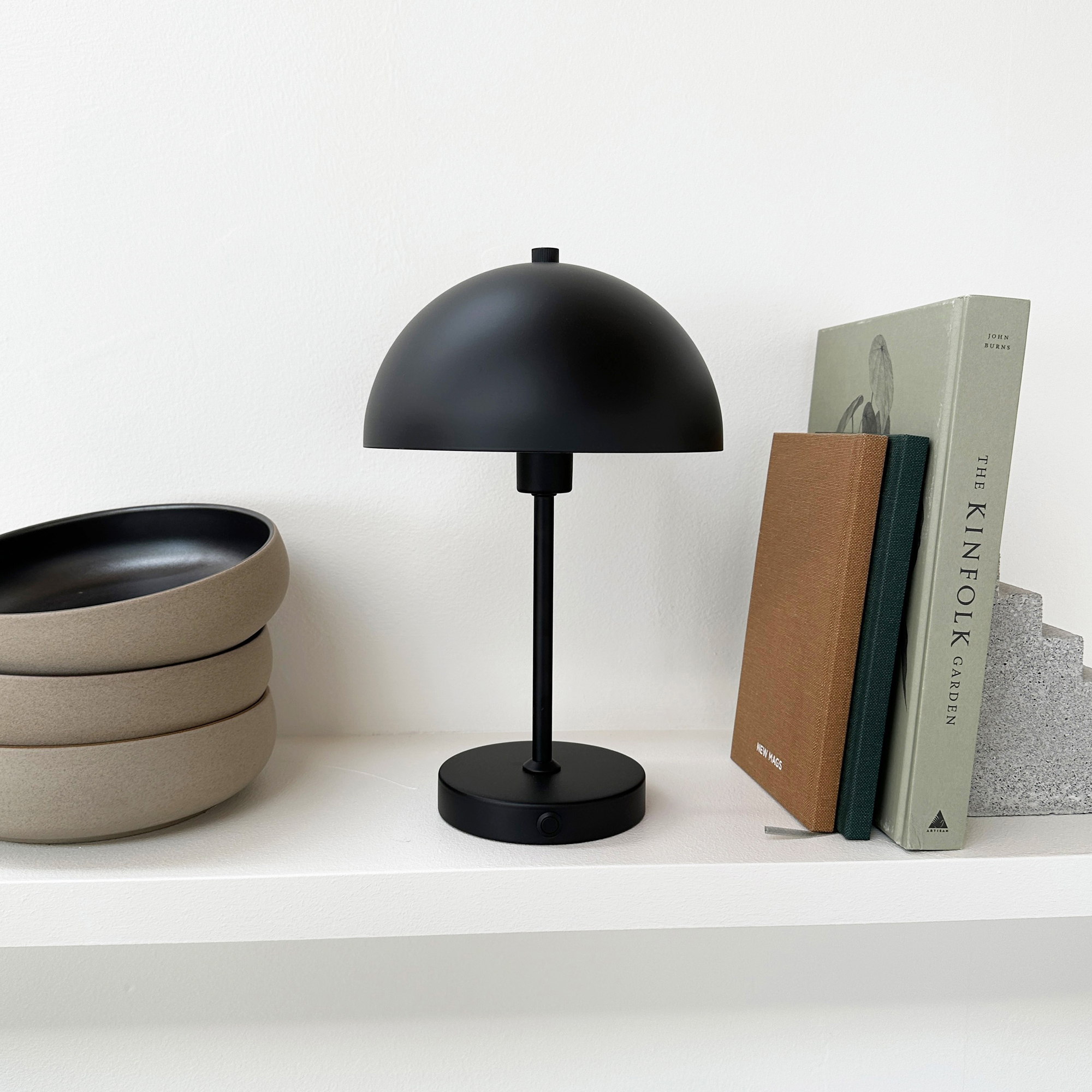 Portabel Bordslampa Dyberg Larsen Stockholm LED Uppladdnings Svart
