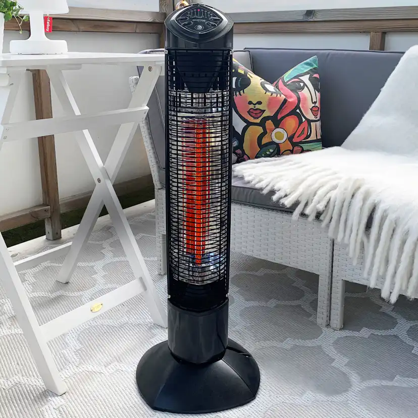 Infravärmare Termo Pisa Terrassvärmare 450/900 W, Svart, IP55-klassad, Stående Design för Balkong & Uteplats