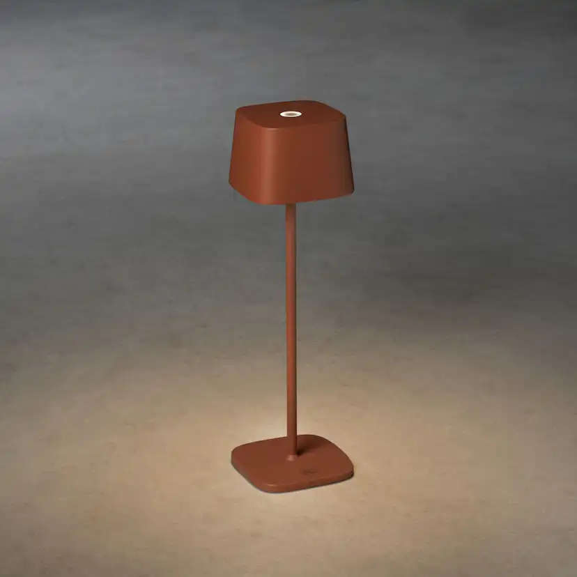 Capri bordslampa terrac. USB Terracotta