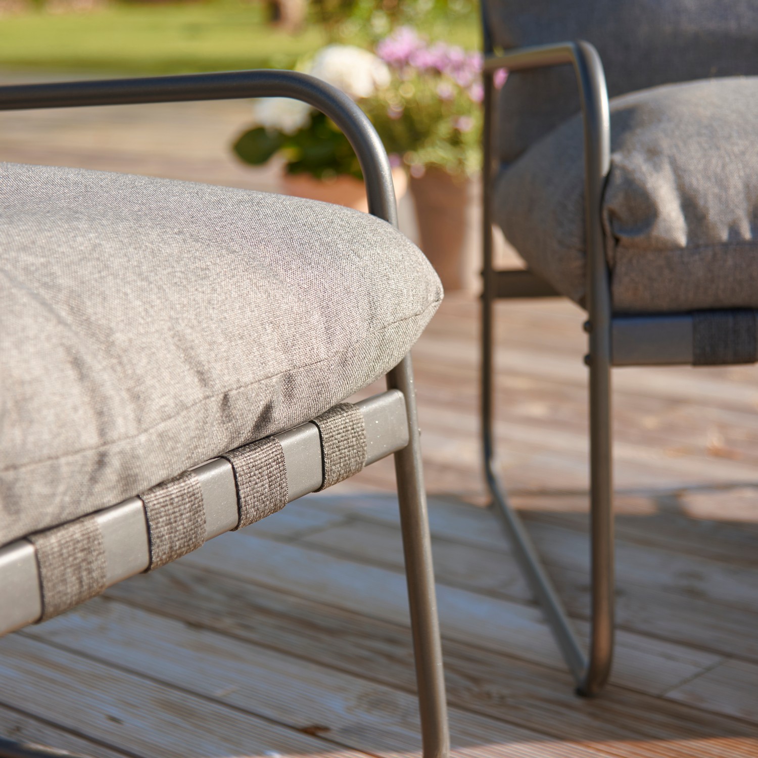 Loungegrupp ENVY DESIGN Theodor Trädgårdsgrupp i Aluminium med Dynor