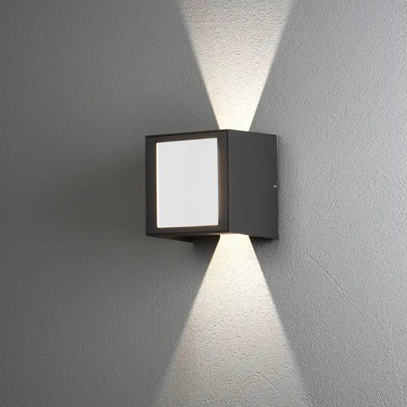 Vägglykta Gnosjö Konstsmide Cremona Upp/Ned/Fram 3X3W High Power LED