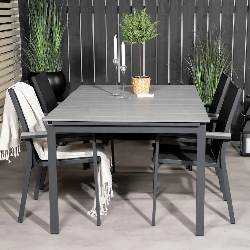 Matgrupp Venture Home Lova 160/240 med 4 Pincy Stolar