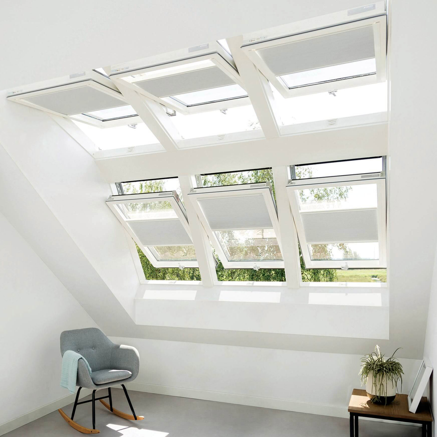 Takfönster Fakro Pivåhängt 3-Glas Lagerfört