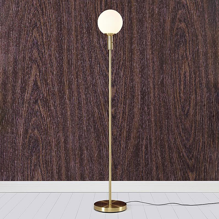 Golvlampa Markslöjd Minna