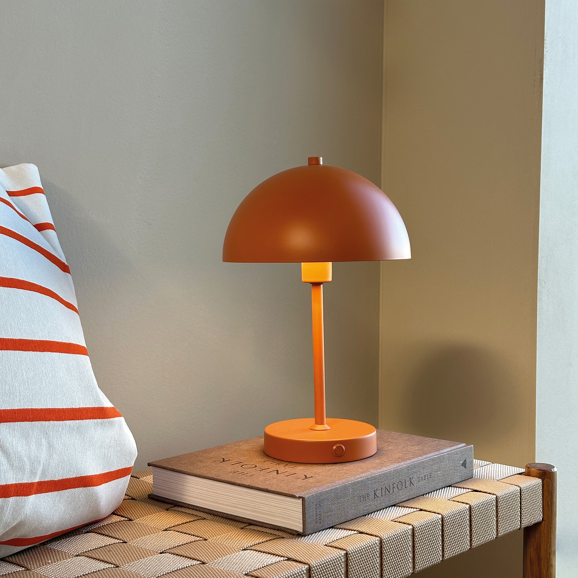 Portabel Bordslampa Dyberg Larsen Stockholm LED Uppladdningsbar