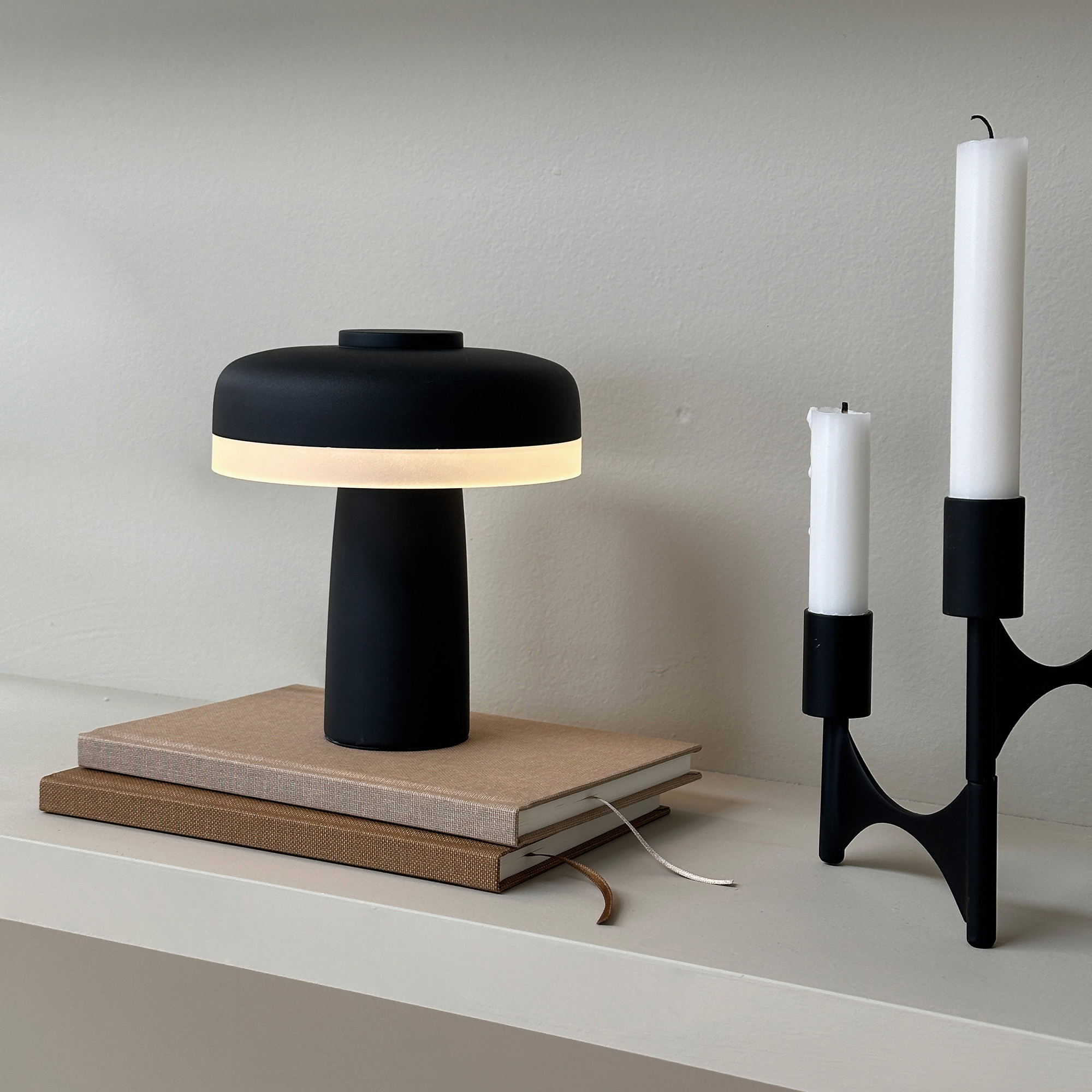 Portabel Bordslampa Dyberg Larsen Porter LED Uppladdningsbar