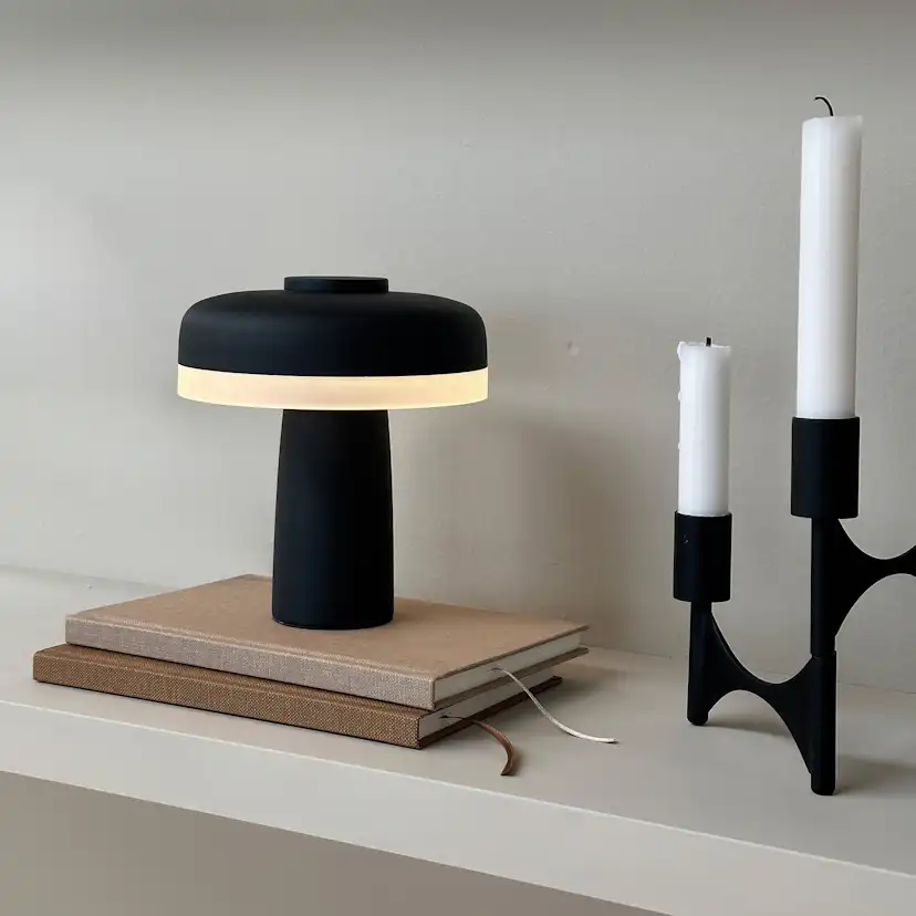 Portabel Bordslampa Dyberg Larsen Porter LED Uppladdningsbar