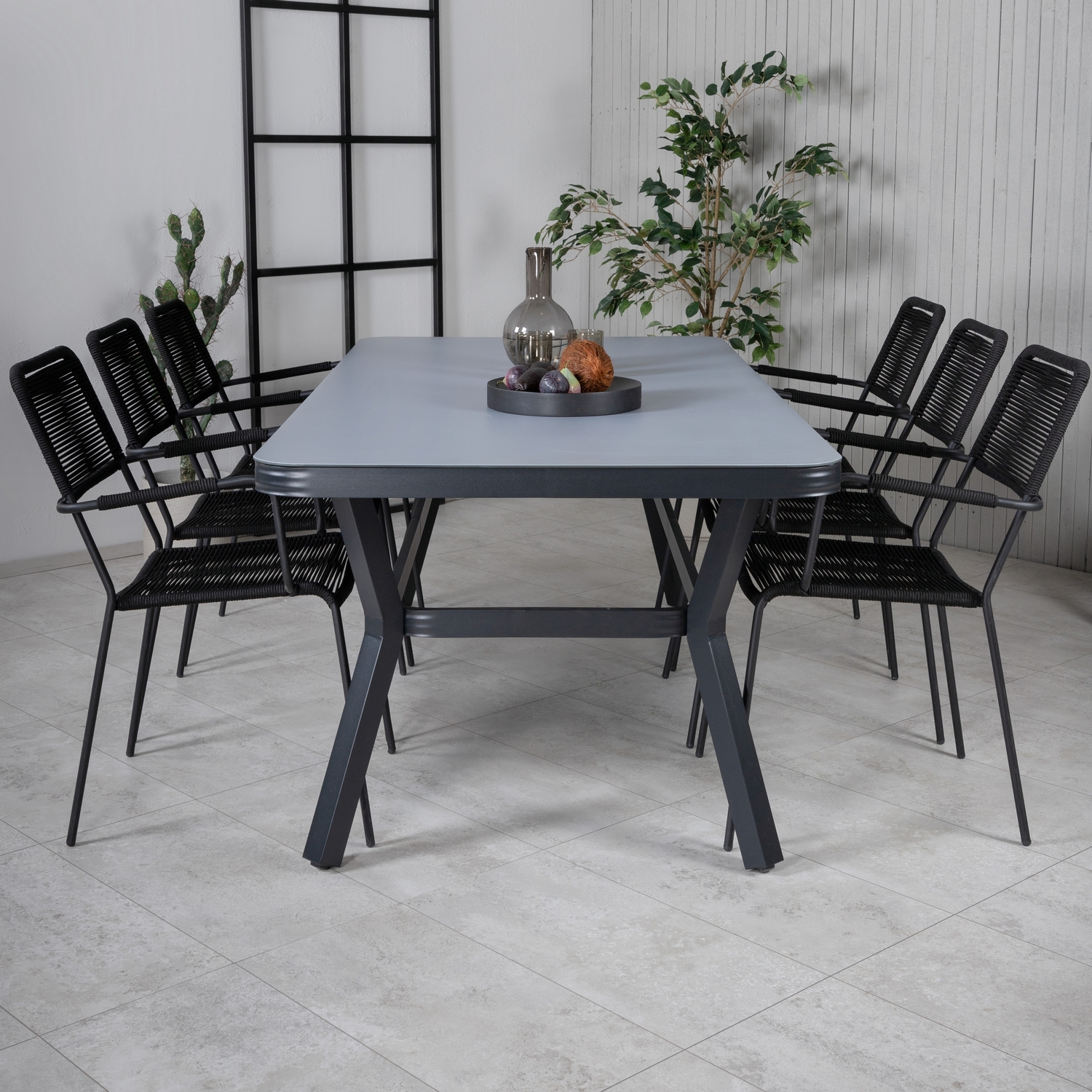 Virya Dining Table - Black Alu / Grey Glass - big table+Lind Svart