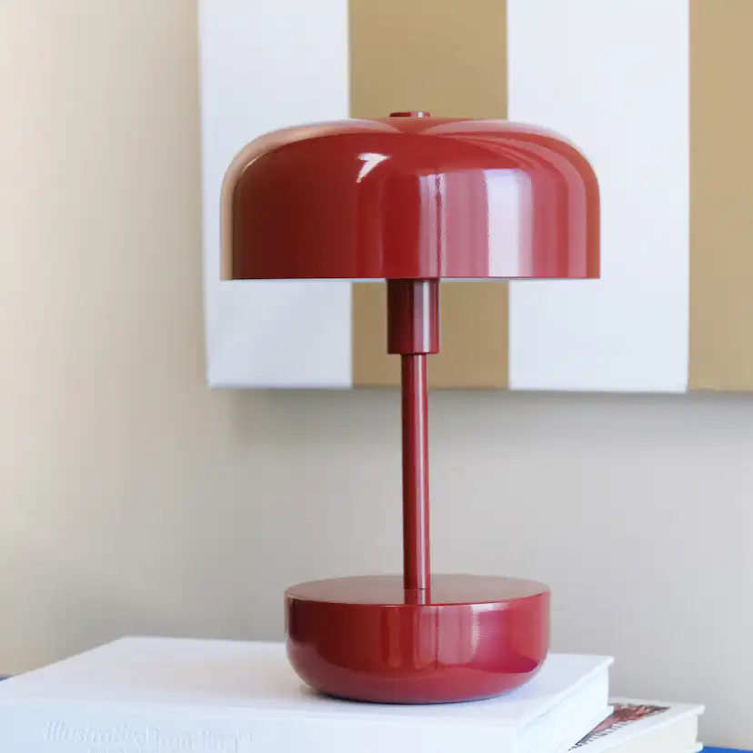 Portabel Bordslampa Dyberg Larsen Haipot LED Uppladdningsbar Röd