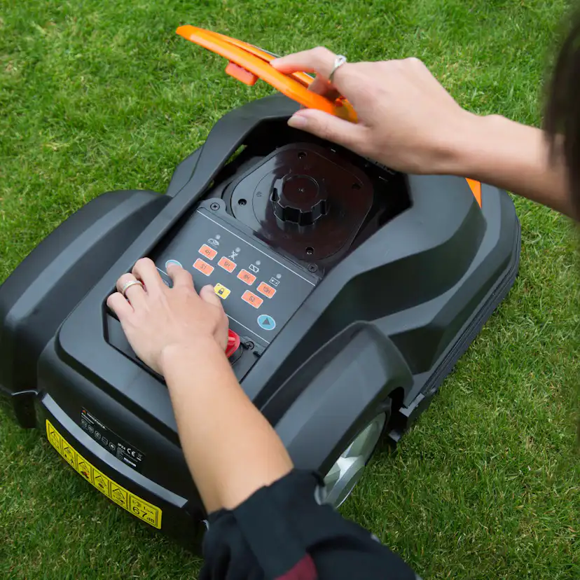 Yardforce Robotgräsklippare SA 900B ECO med APP