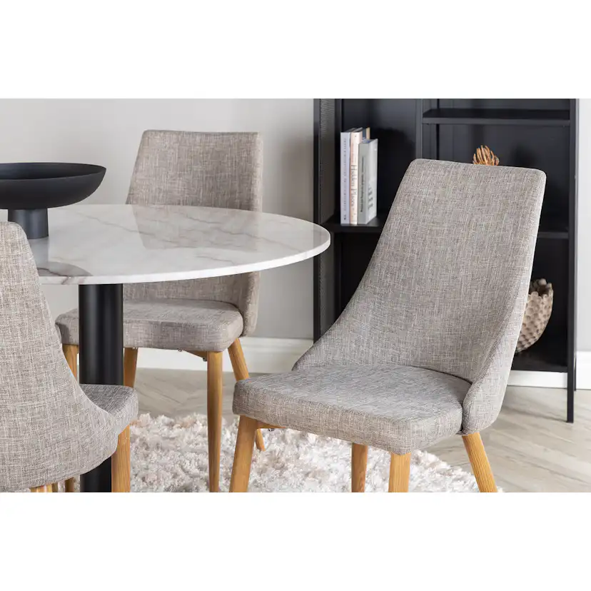 Matgrupp Venture Home Estelle med 4 Leone stolar