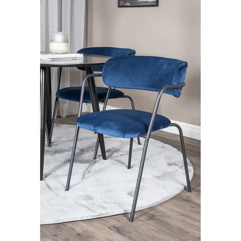 Matgrupp Venture Home Plaza Ø110 cm med 4st Arrow Matstolar