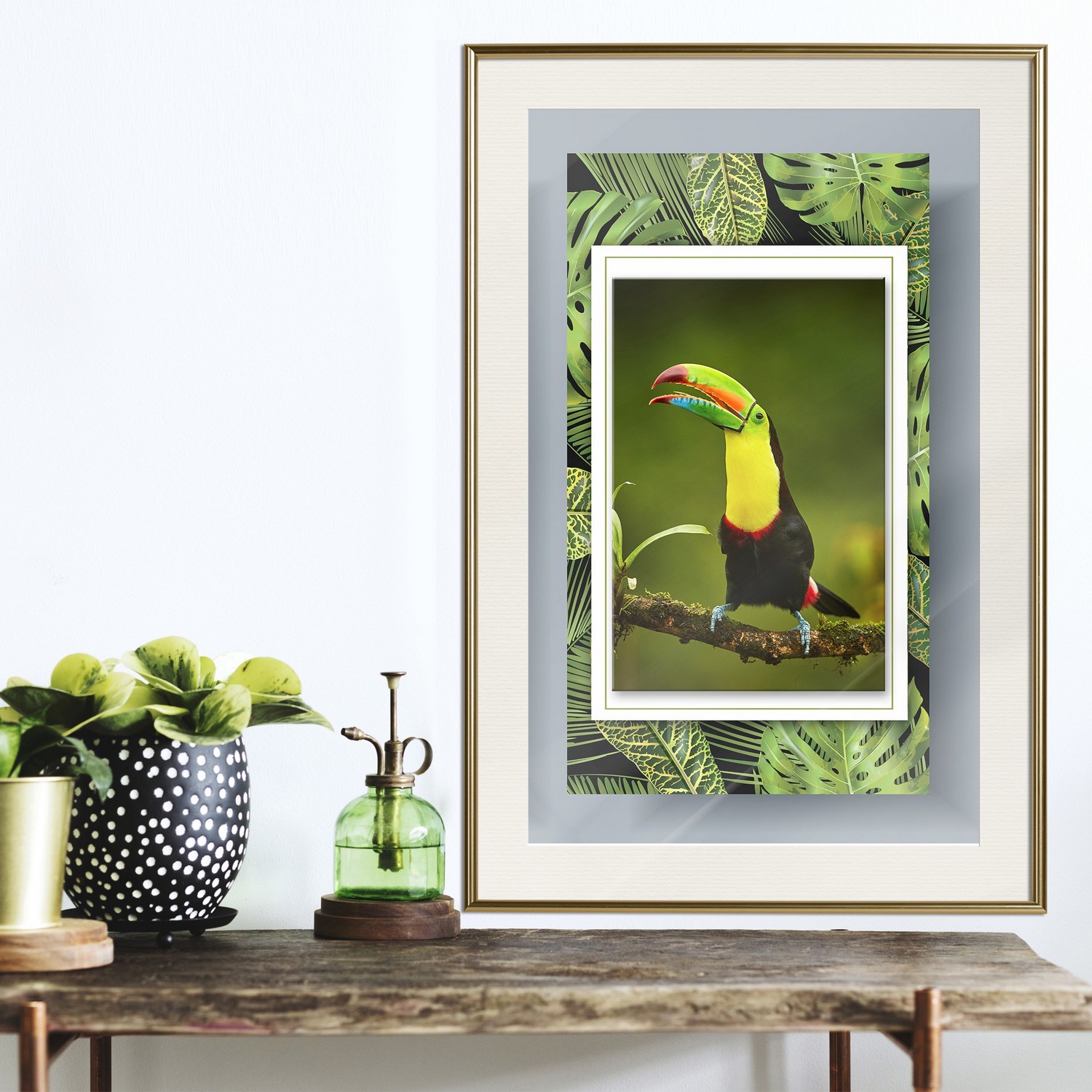 Affisch - Toucan [Poster] 40x60 Guld ram med passepartout, 40x60 cm