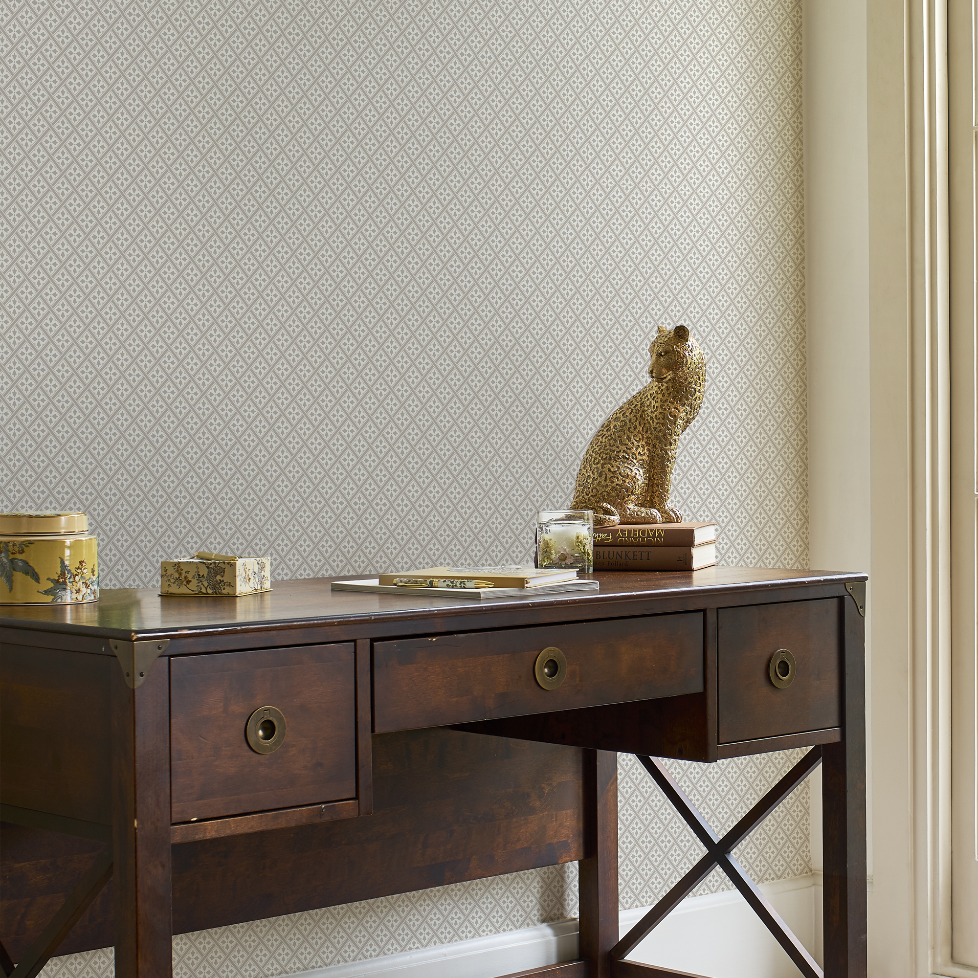 Tapet Laura Ashley Mr Jones Dove Gra