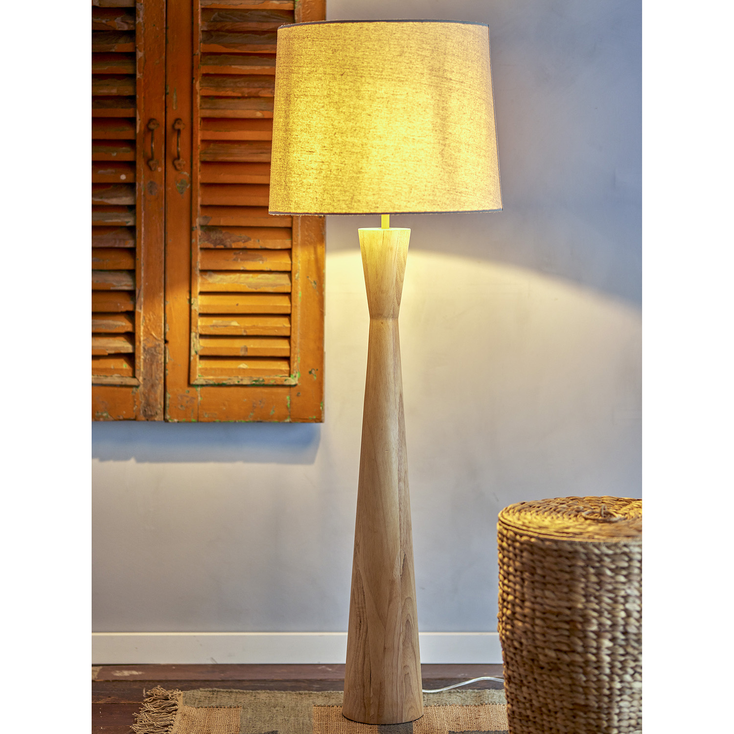 Golvlampa Bloomingville Leonor
