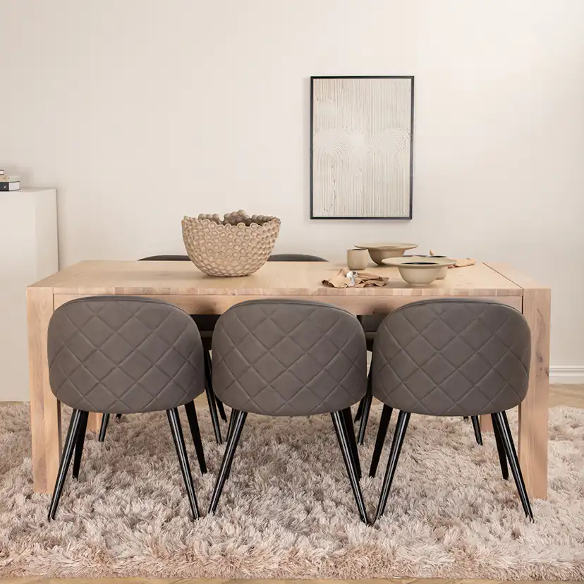 Matgrupp Venture Home Shy med 6 Valentina Stitcthes Stolar Mikrofiber