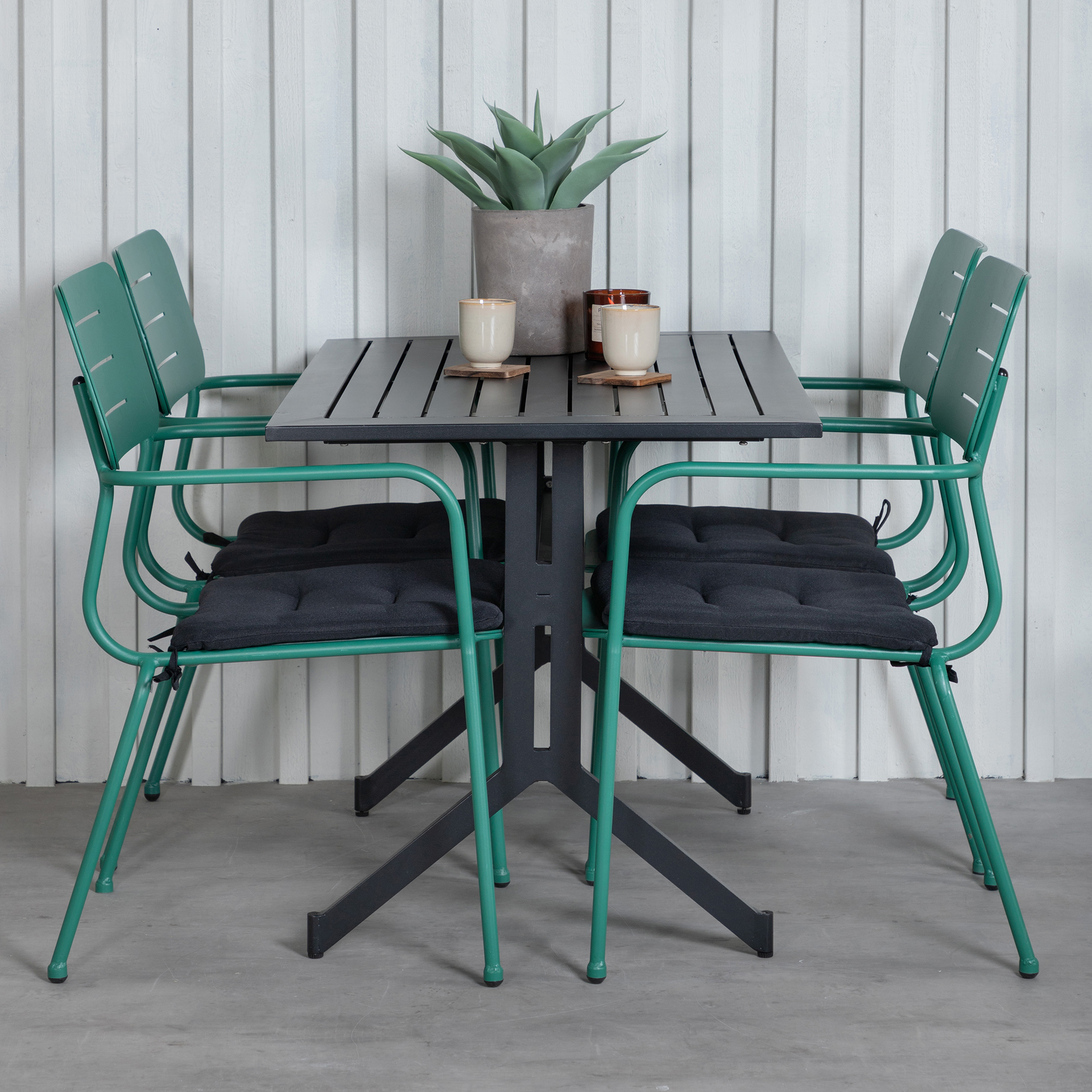 Way - Café Table - Black / Black 120*70cm+Nicke Dining chair Grön