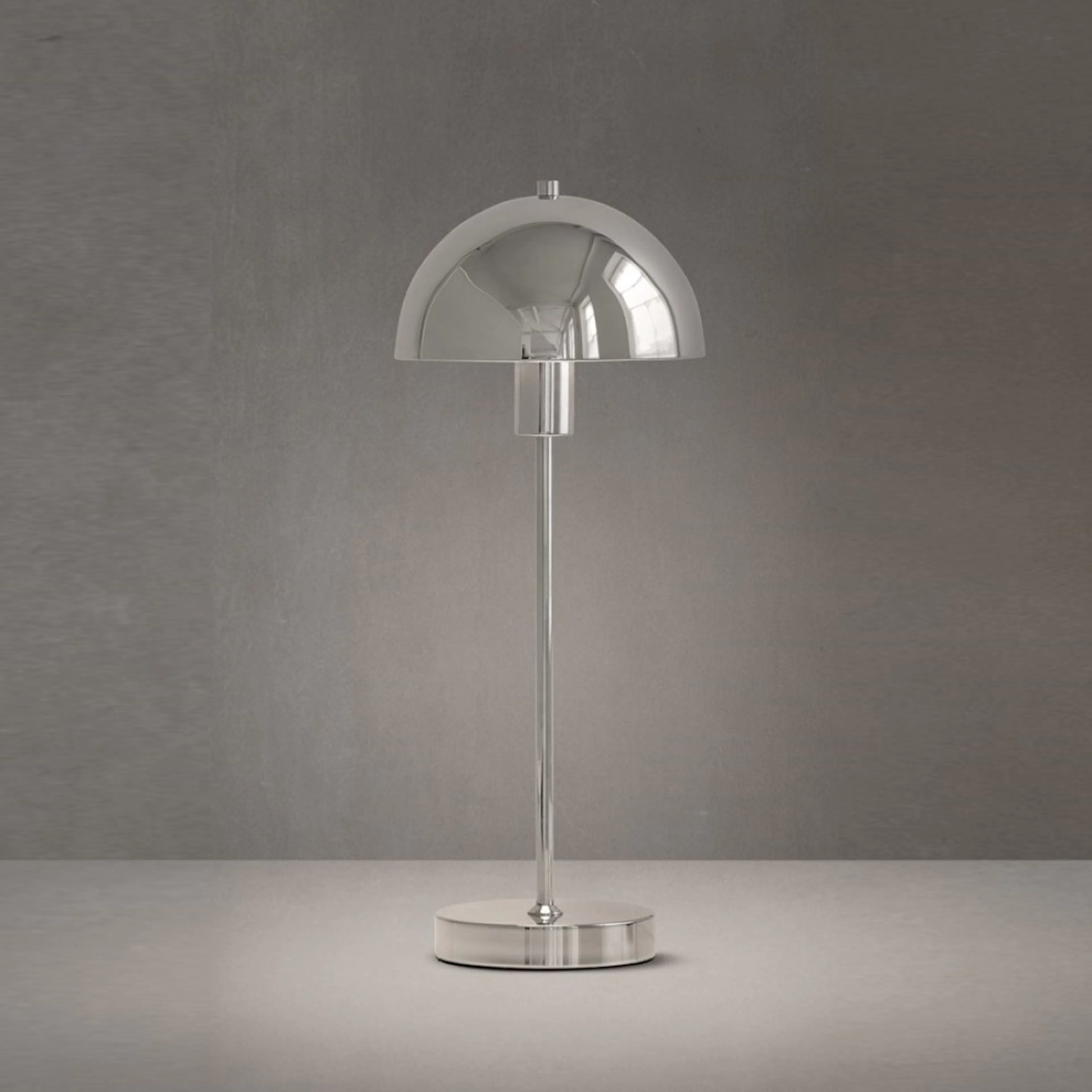 Bordslampa Herstal Vienda H475