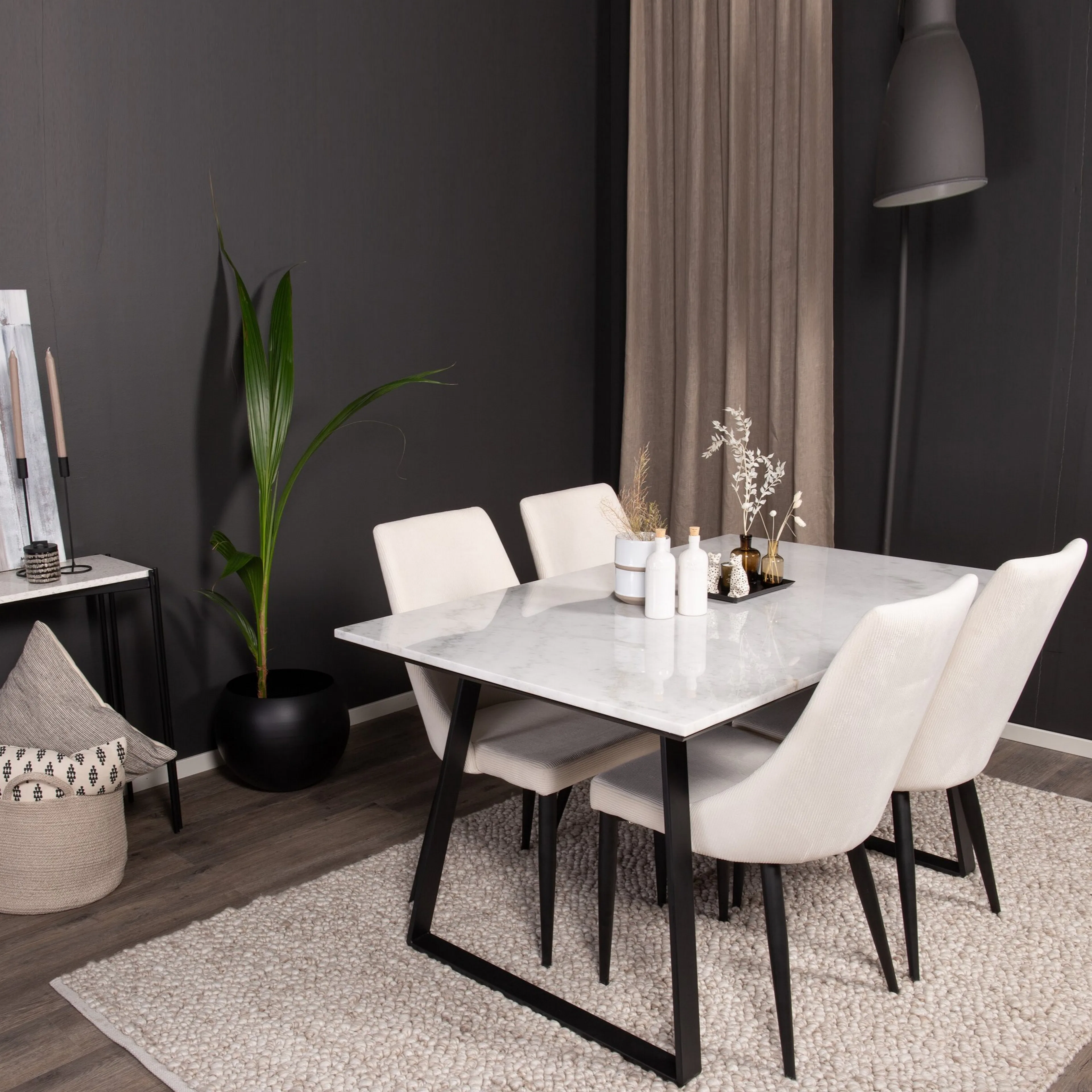 Matgrupp Venture Home Estelle med 4st Leone Stolar