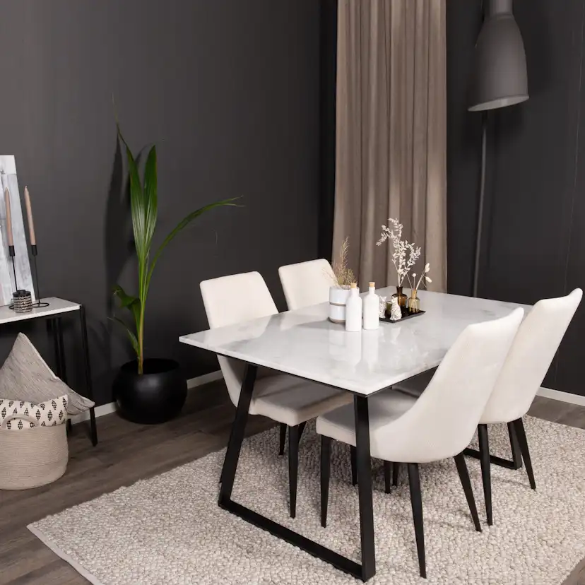 Matgrupp Venture Home Estelle med 4st Leone Stolar