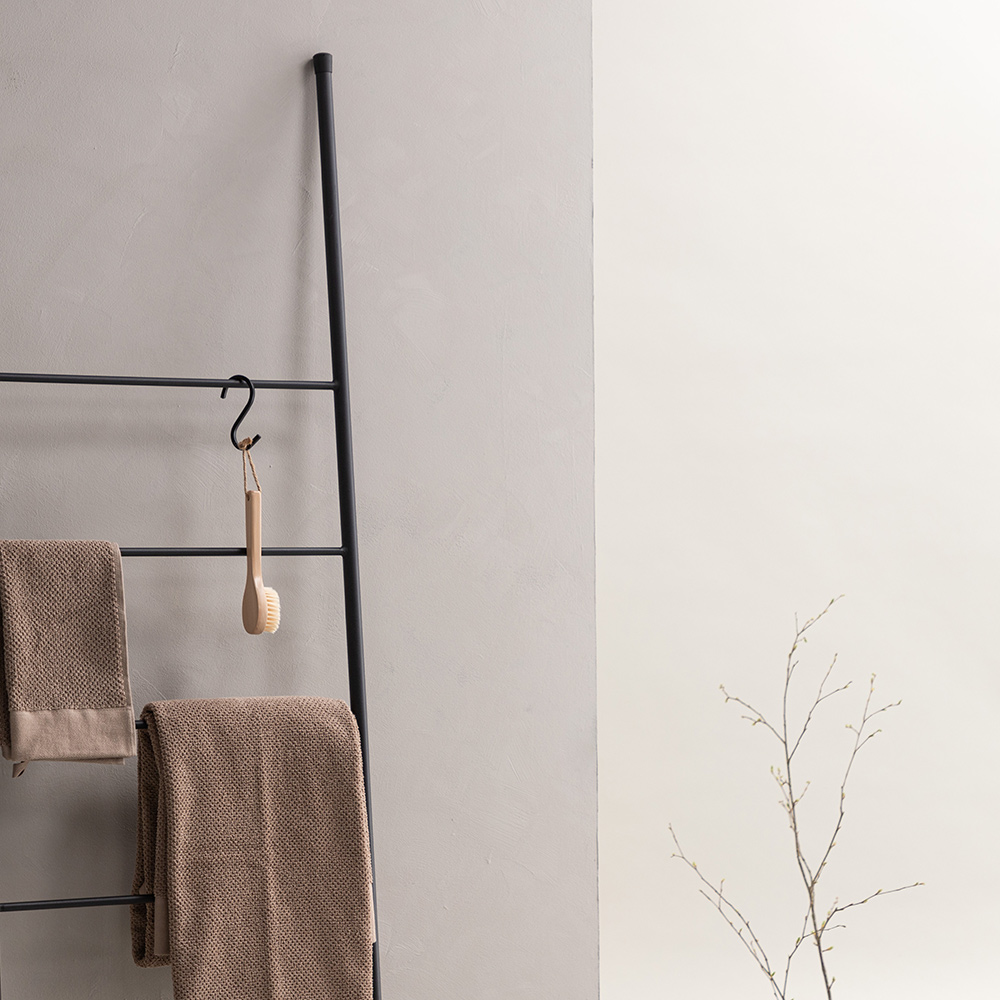 Drammen Storage - Black / Black Metal Svart