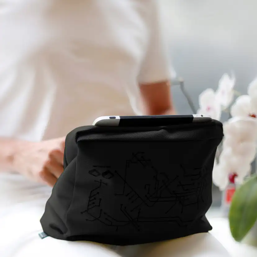Tabletpillow HitechföriPad/tablet PC Svart/Svart27x9,5x22 cm Färg: Svart/Svart