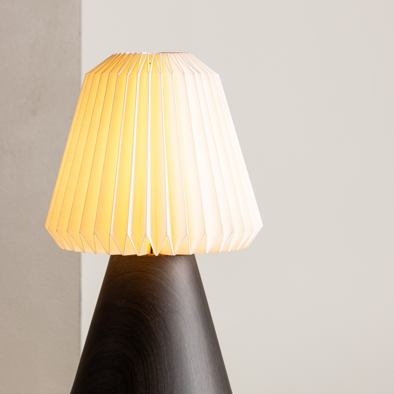 Bordslampa Venture Home Fjällen
