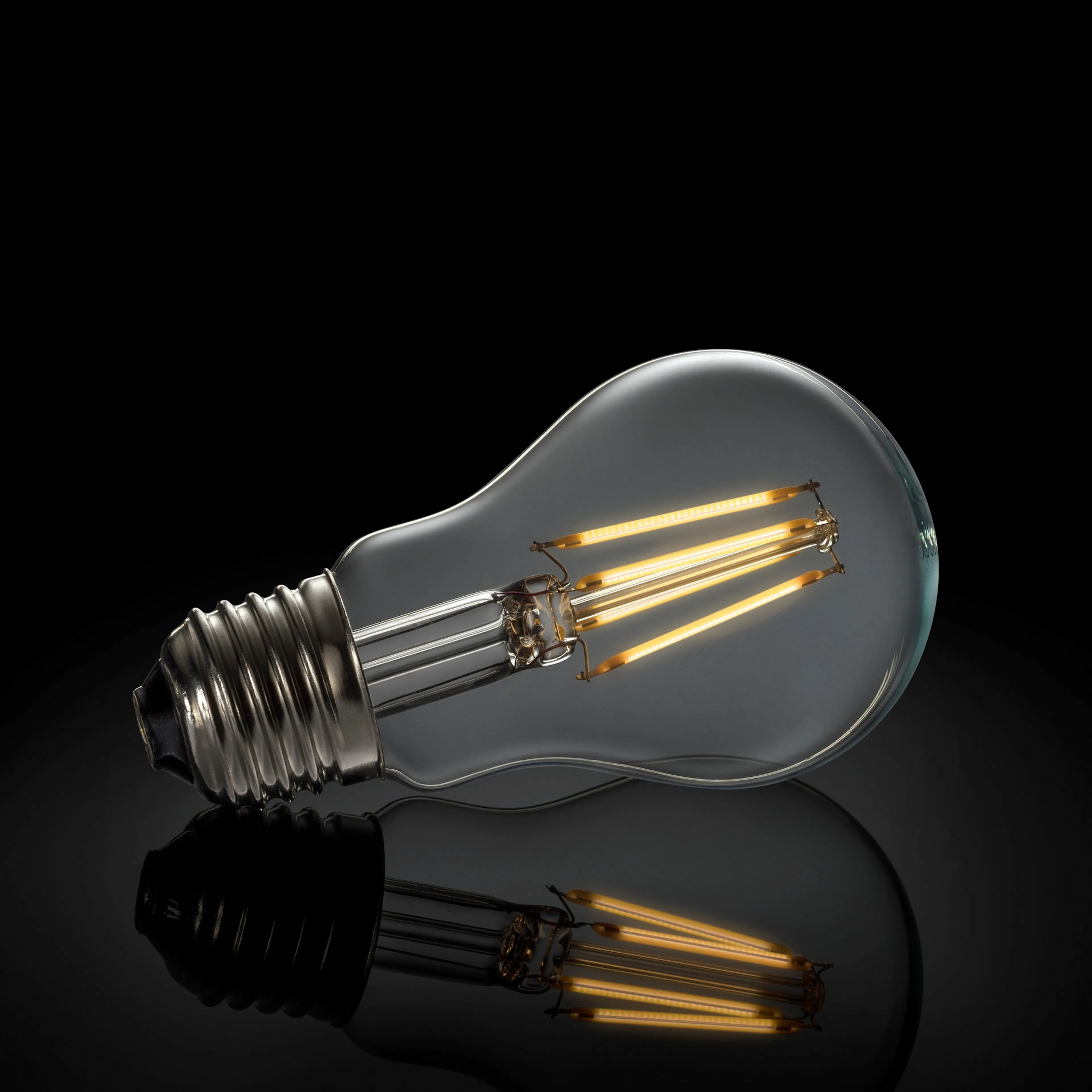 Glödlampa LED E27 60mm glob klar dimbar 4W 2700K 230V Klar med Dimbar