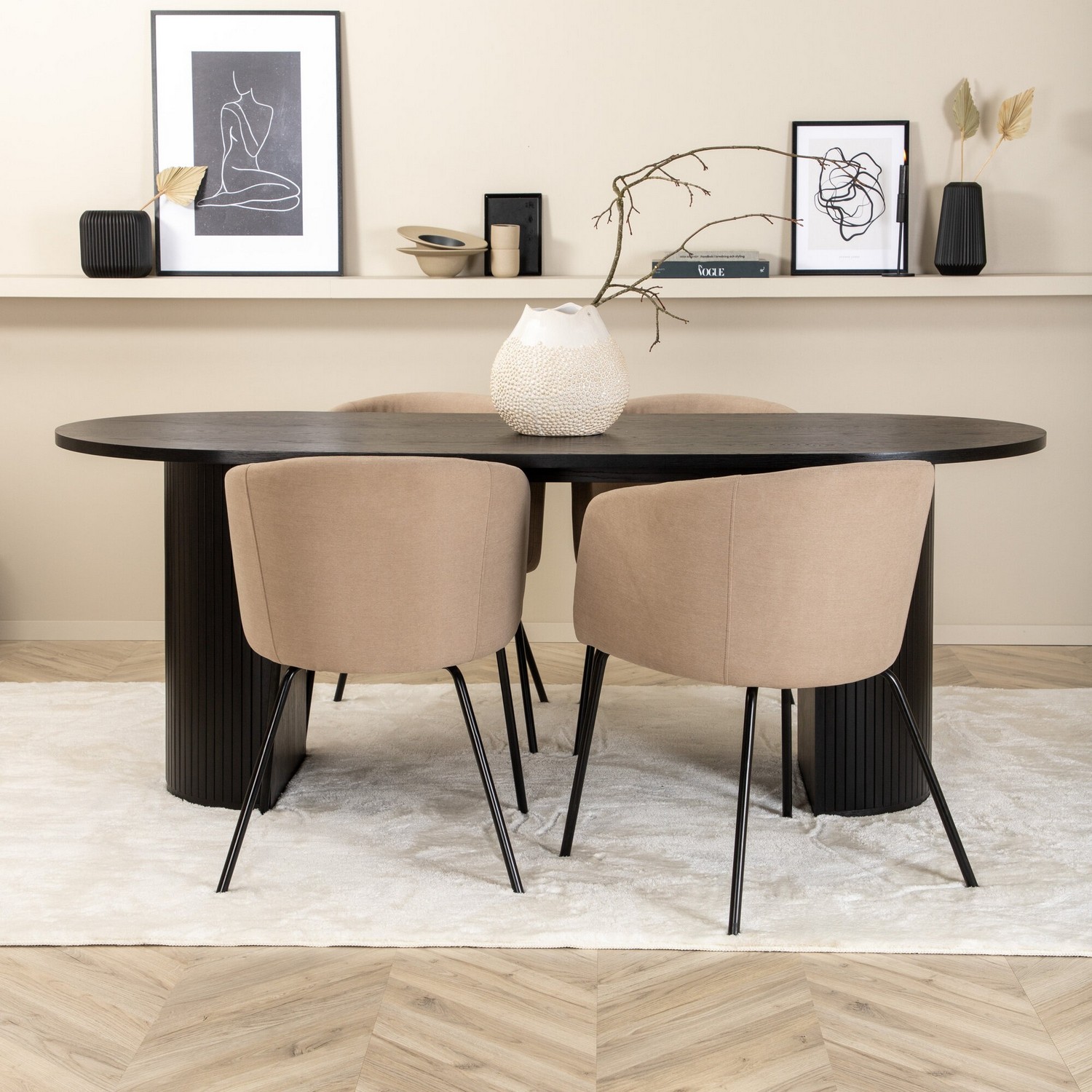 Matgrupp Venture Home Bianca med 4 Bergen Stolar Polyester