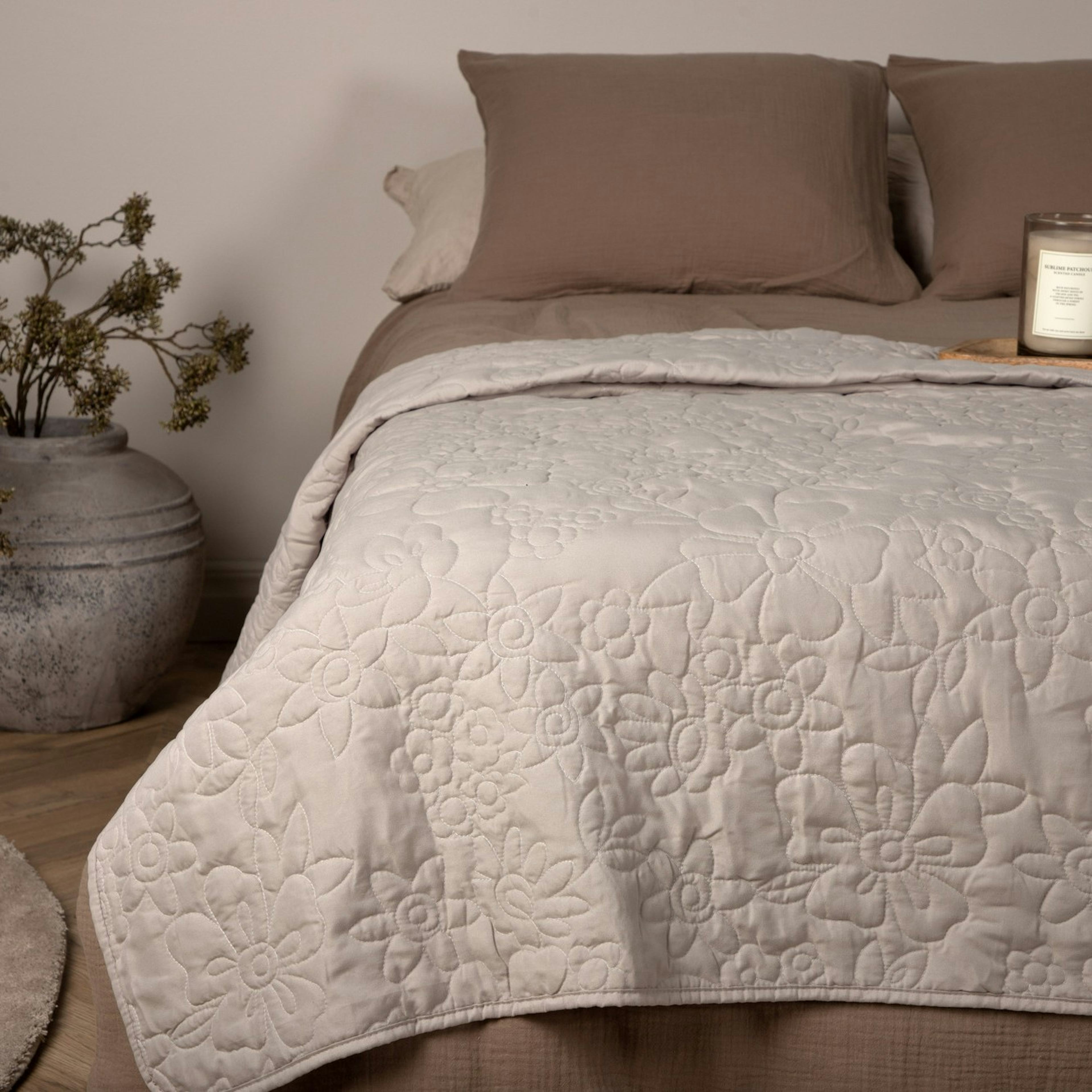 Överkast Venture Home Niki