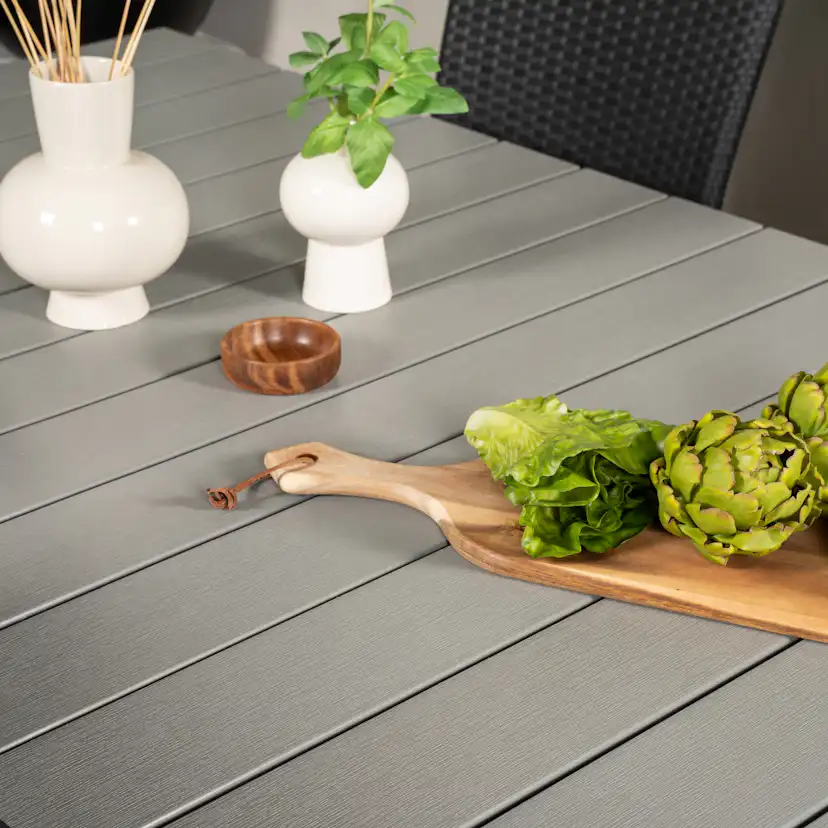 Levels Dining Table 224/324*100 - Svart Aintwood +Padova Arm Svart