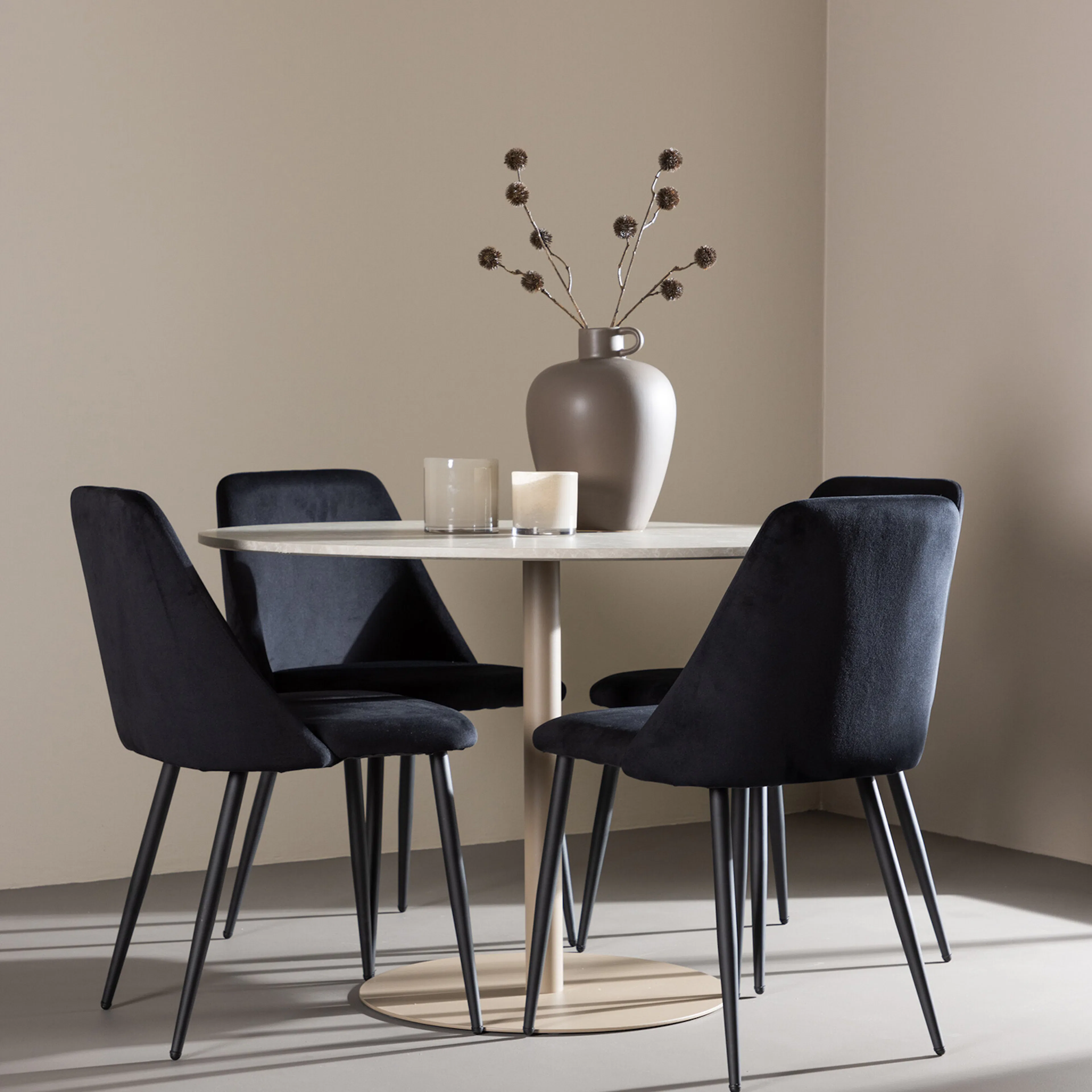 Beige/Svart