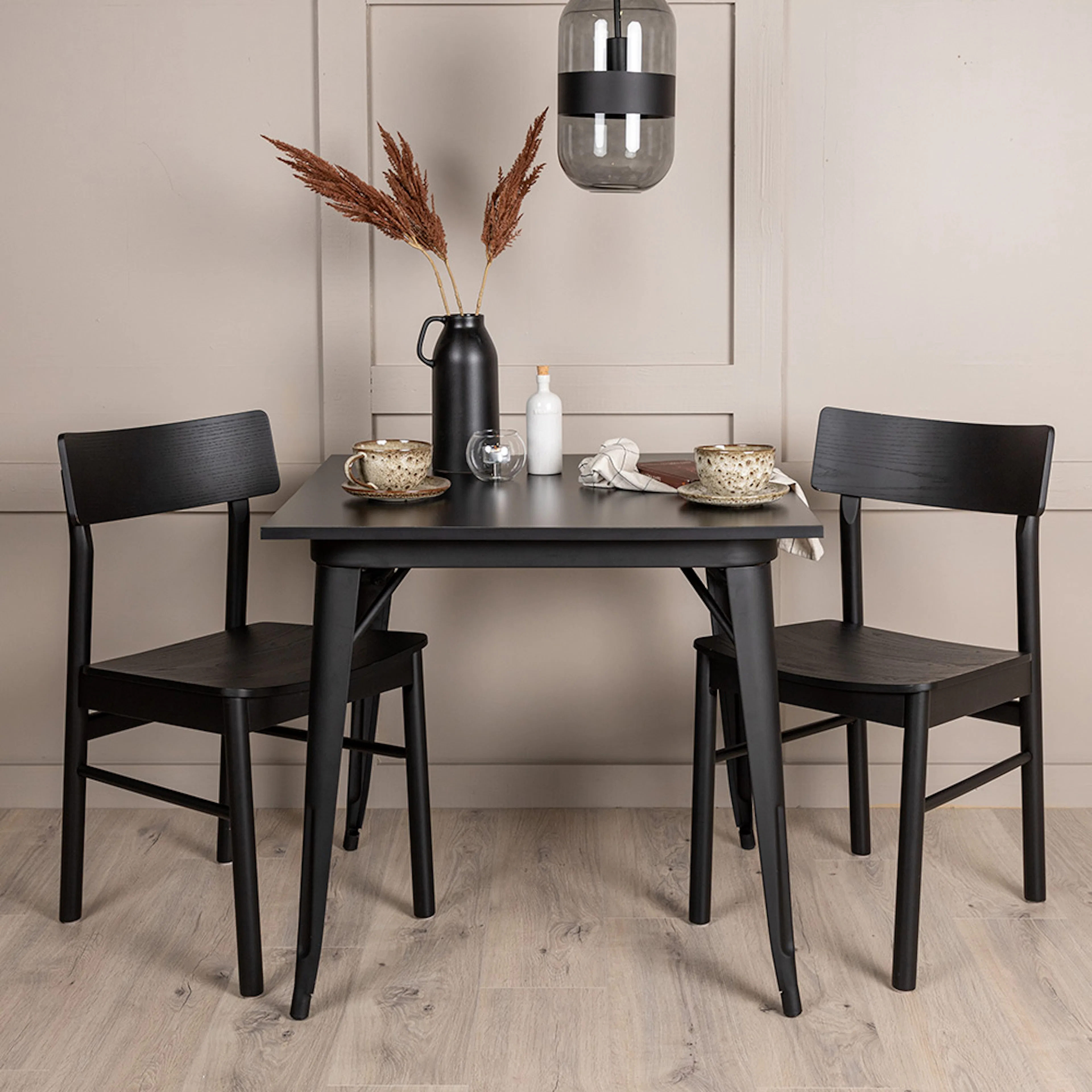 Matgrupp Venture Home Tempe med 2 Montros Stolar