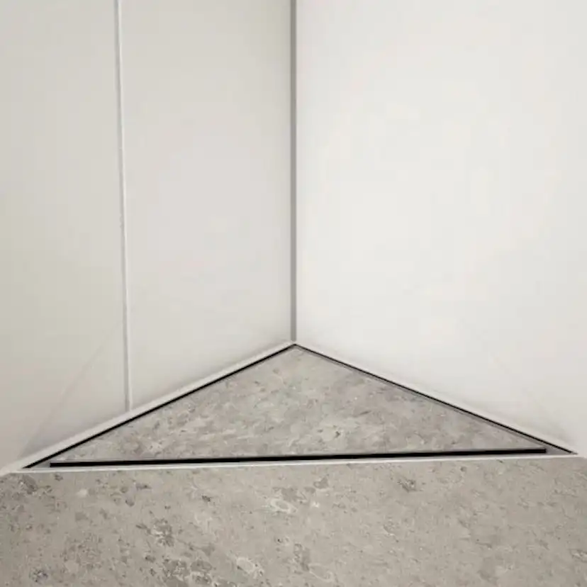 Golvbrunn Purus Corner Tile Insert