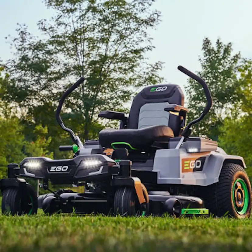 Åkgräsklippare Ego Z6 Zero-Turn 107 cm Spakstyrd med Laddare