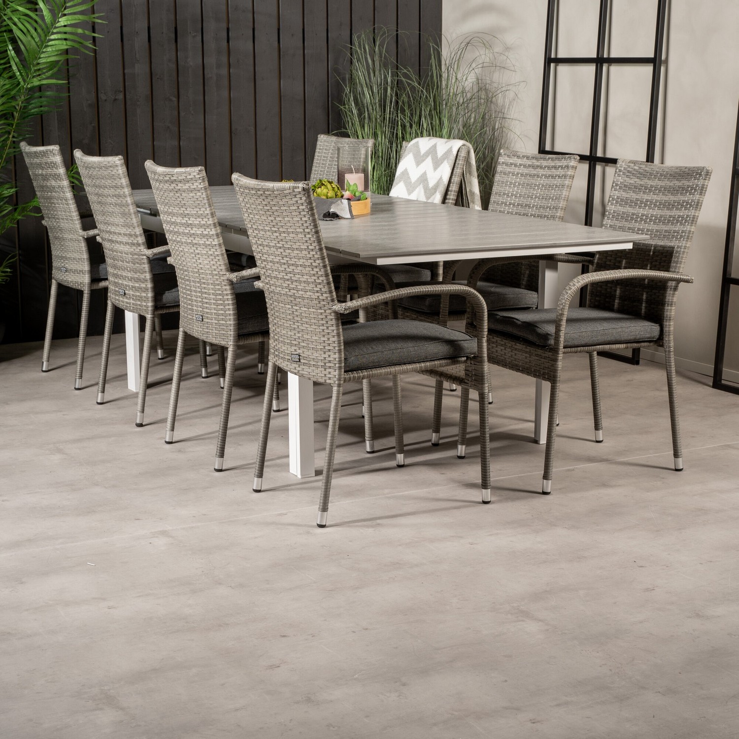 Matgrupp Venture Home Lova 160/240 med 8 Asta Stolar