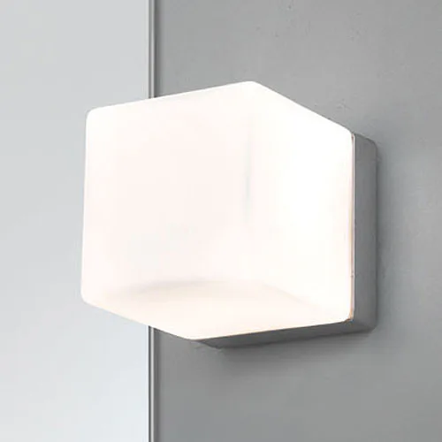 Lampett Astro Cube Vägglampa i Krom Dimbar
