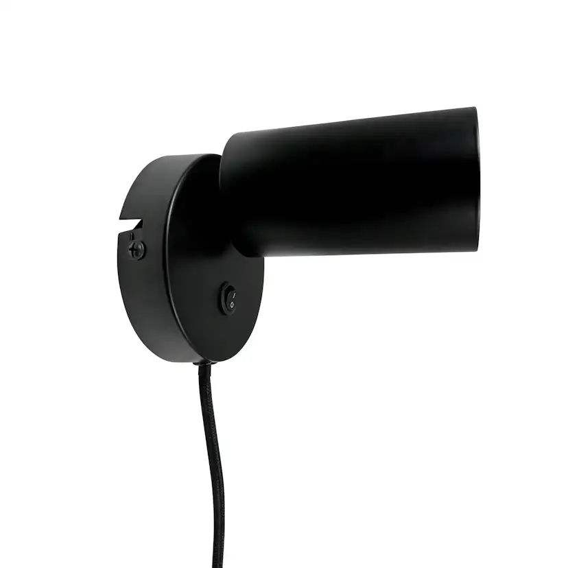 Vägglampa Dyberg Larsen Modern Spotlight