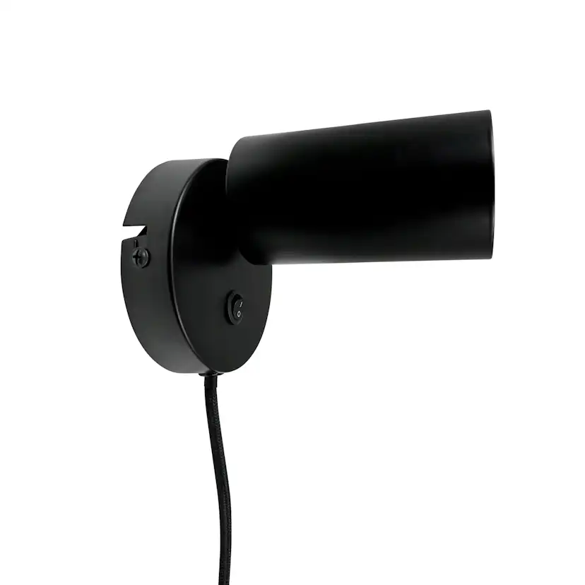 Vägglampa Dyberg Larsen Modern Spotlight
