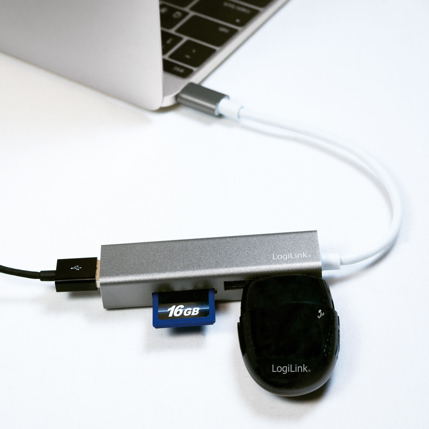 USB-C Hub LogiLink 3port + Minneskortsläsare
