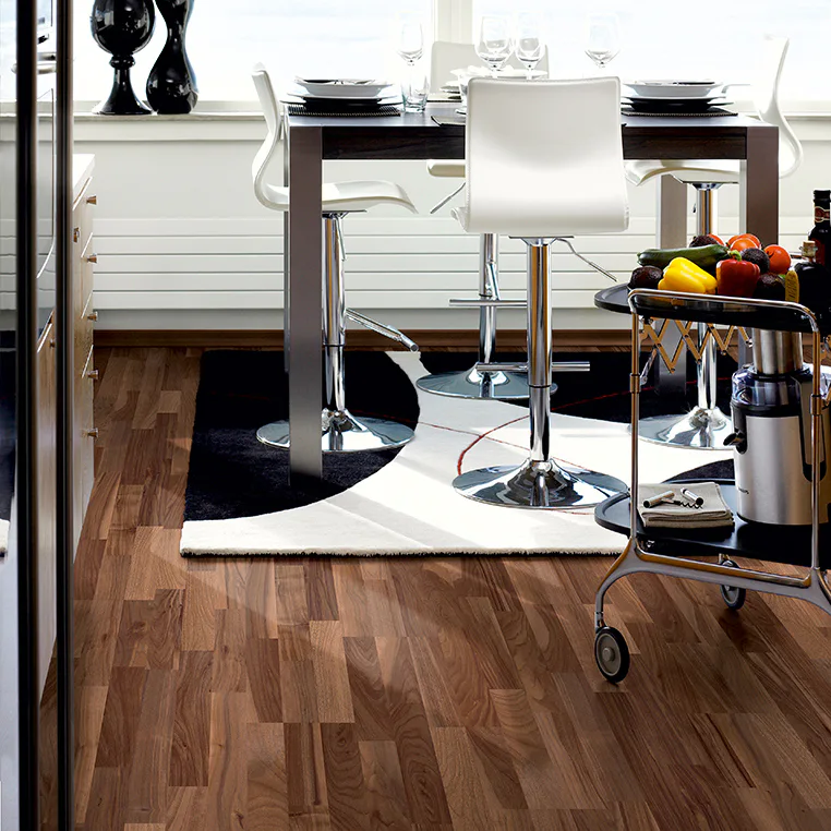 Laminatgolv Pergo Domestic Extra Classic Plank Valnöt 3-Stav
