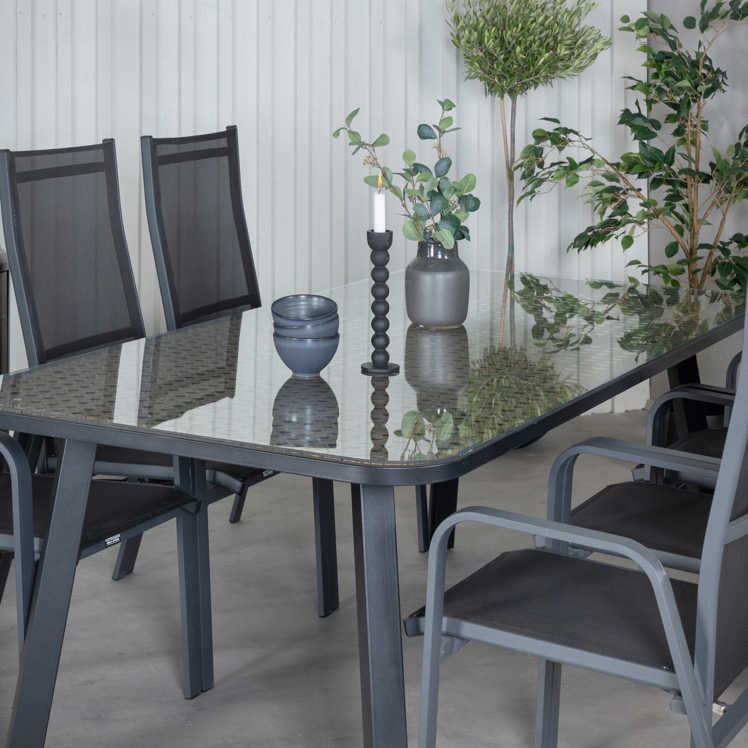 Matgrupp Venture Home Olle med 6 Curz Matstolar