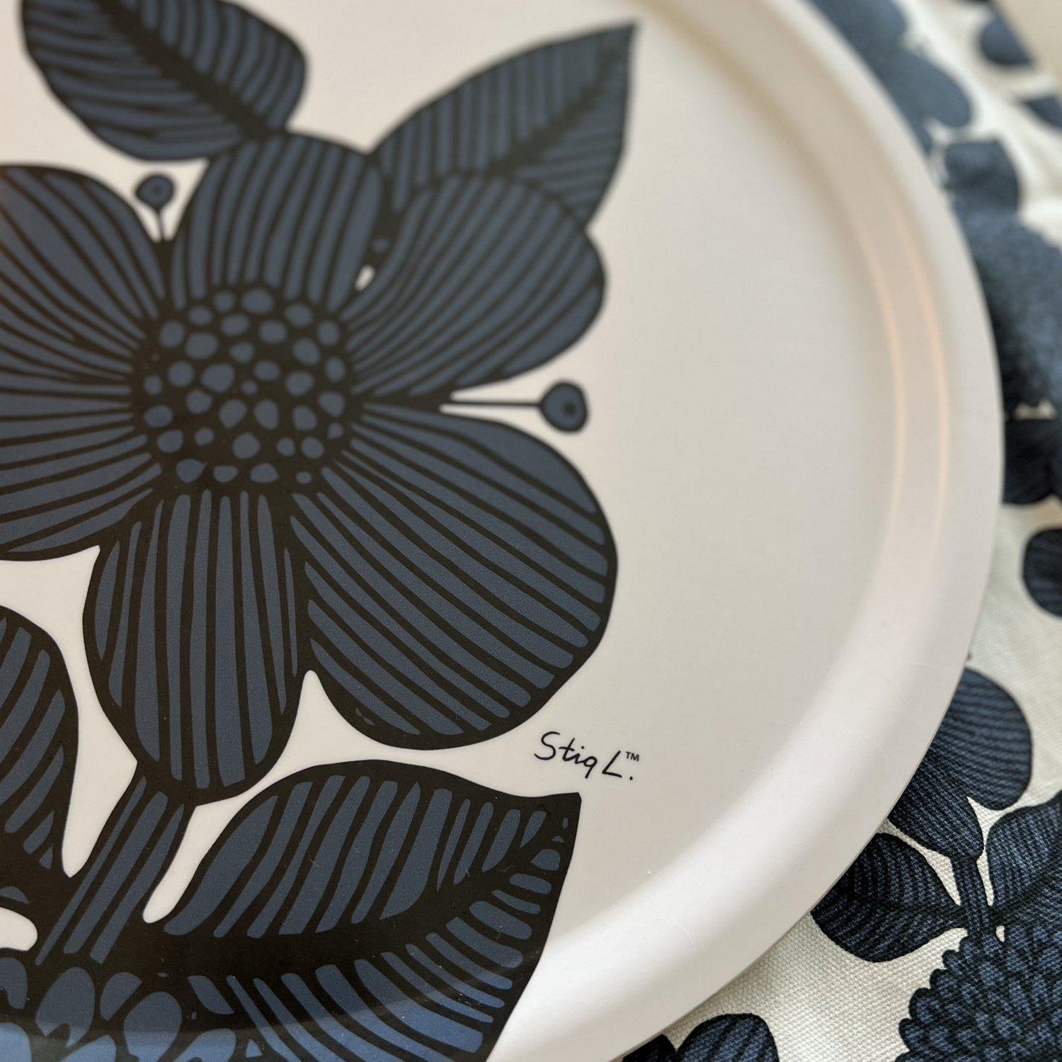 Bricka Svanefors Stig Lindberg Aster