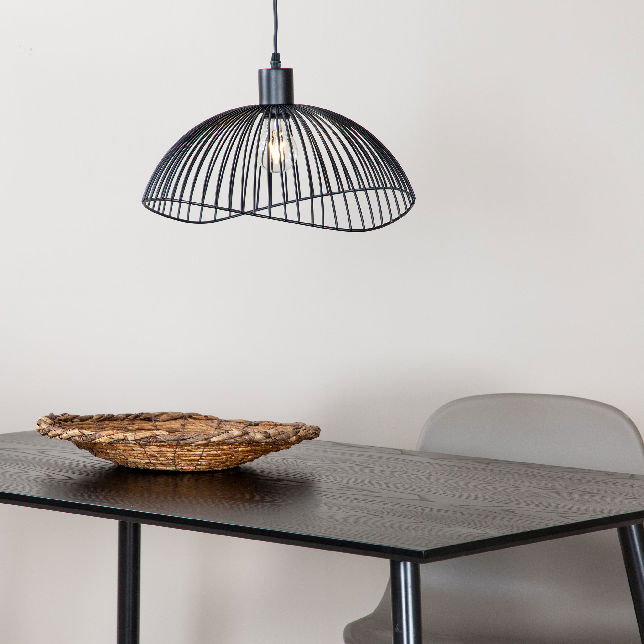 Elsa Pendant Lamp L400*W340*H220 Black BxDxH: 400x340x220 mm