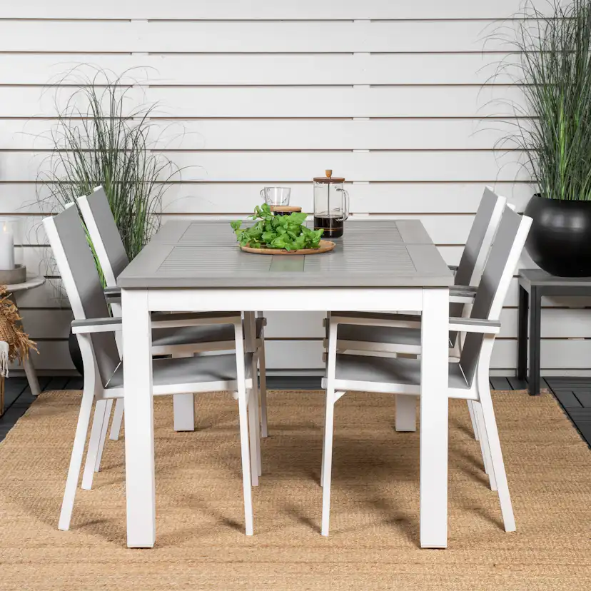 Matgrupp Venture Home Aleyna 152/210 med 4 Pincy Stolar
